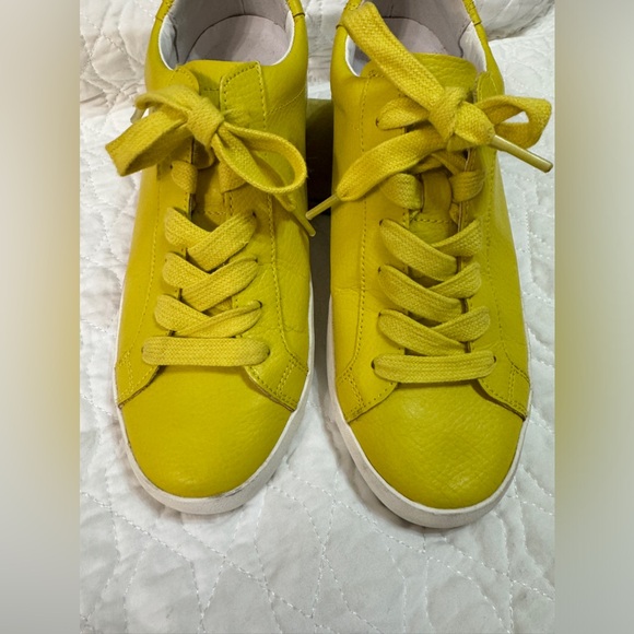 Banana Republic leather sneakers, lime - Picture 2 of 8